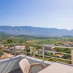 Pulo فيلة *