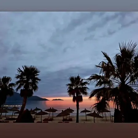 Pulo Villa Tragjas